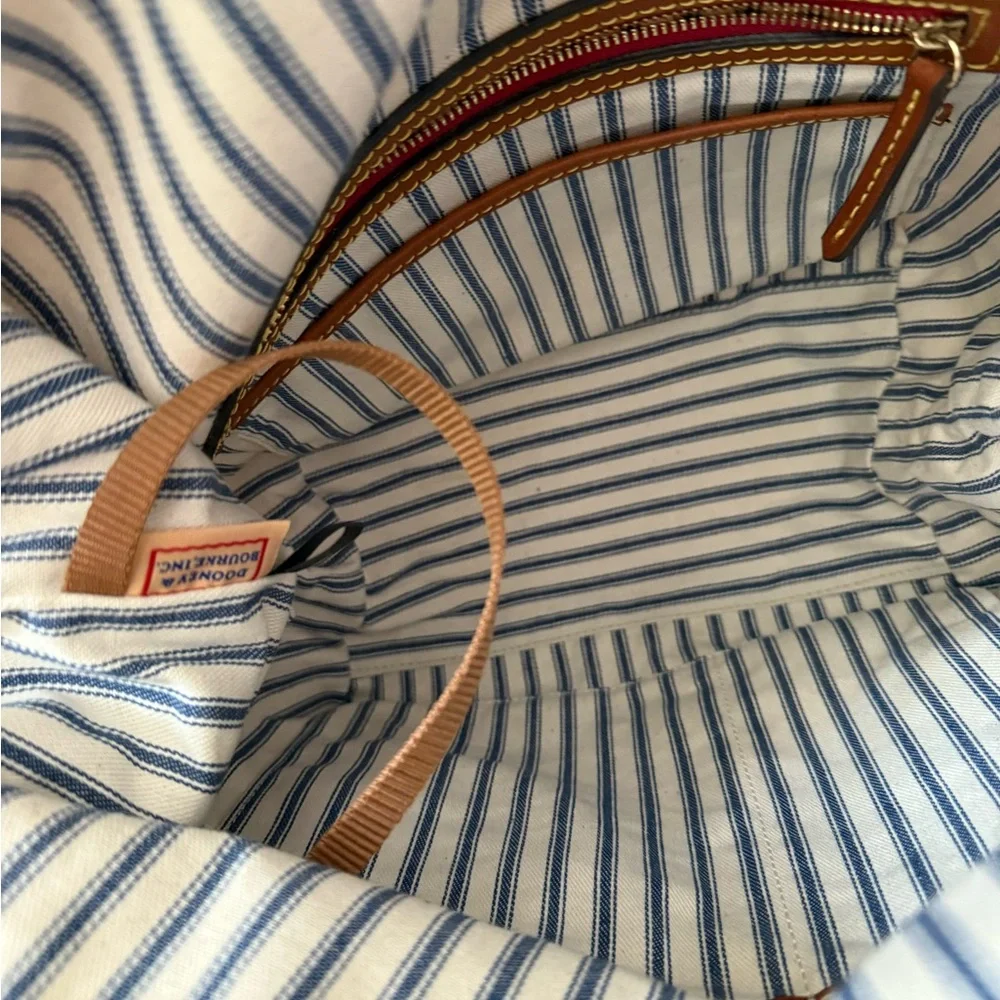 DOONEY & BOURKE WAYFARER BAG TAN HOBO BOHO 12x13”‎ 10” Handle Drop T